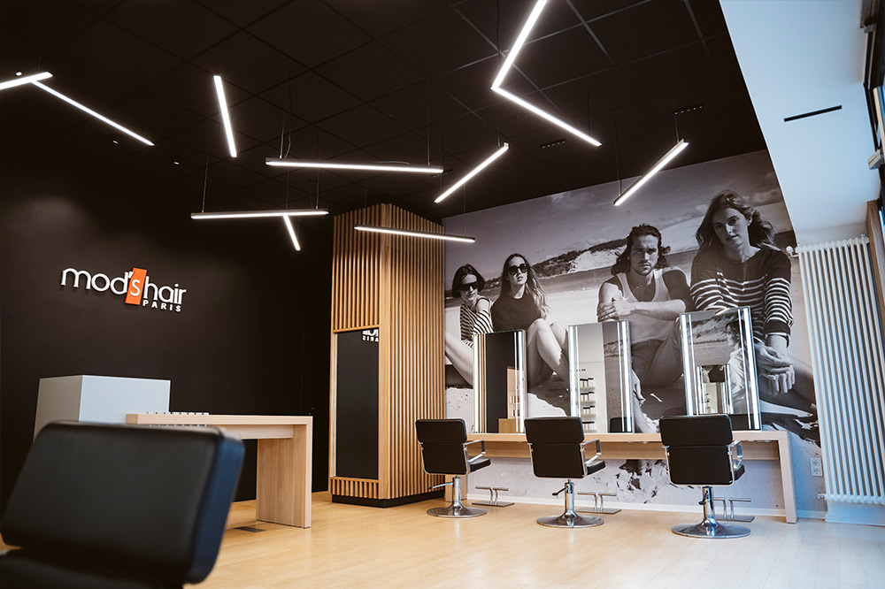 mod's hair Salon